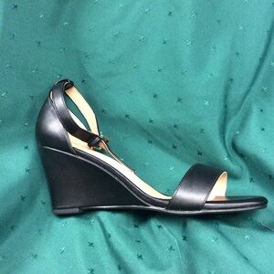 IDIFU Black Wedge Sandals.